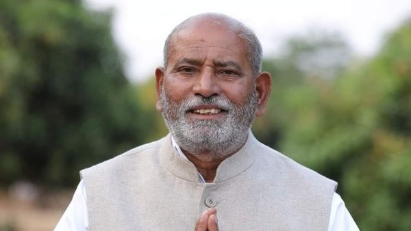 ಸಂಗಣ್ಣ ಕರಡಿ ಮೇಲೆ ಕಾಂಗ್ರೆಸ್‌ ಕಣ್ಣು: 'ಕೈ' ಹಿಡಿಯಲಿದ್ದಾರಾ ಬಿಜೆಪಿ ಸಂಸದ? ಇನ್‌ಸೈಡ್‌ ರಿಪೋರ್ಟ್‌