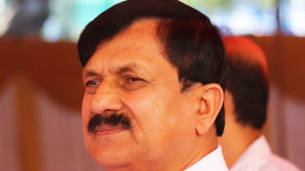 ಆ ಭಾಗದವರು ಸುಟ್ಟು ಕರಕಲಾಗಿರ್ತಾರೆ, ಖರ್ಗೆ ನೋಡಿದರೆ ಗೊತ್ತಾಗಲ್ವಾ: ಆರಗ ಜ್ಞಾನೇಂದ್ರ ಹೇಳಿಕೆಗೆ ಕಾಂಗ್ರೆಸ್‌ ಕೆಂಡಾಮಂಡಲ