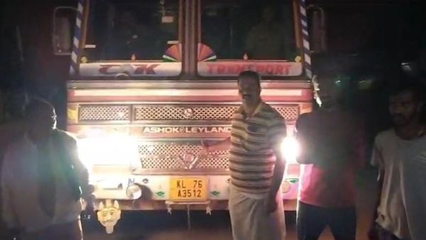 ಕೇರಳದ ಆಸ್ಪತ್ರೆ ತ್ಯಾಜ್ಯ ಕರ್ನಾಟಕದಲ್ಲಿ ವಿಲೇವಾರಿಗೆ ಯತ್ನ: ಲಾರಿ ಚಾಲಕ ಪೊಲೀಸರ ವಶ