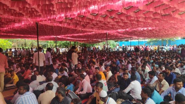 ಸರ್ಕಾರಕ್ಕೆ ಹಲವು ಬೇಡಿಕೆಗಳನ್ನಿಟ್ಟ ಕೆಪಿಟಿಸಿಎಲ್ ಹಾಗೂ ಎಸ್ಕಾಂ ಹೊರಗುತ್ತಿಗೆ ನೌಕರರು