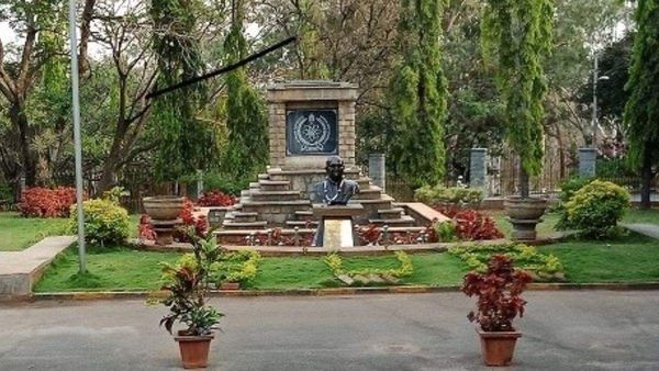 Bengaluru: ವಿದ್ಯಾರ್ಥಿಗಳಿಗೆ ‘ಮೇಕಪ್’ ಪರೀಕ್ಷೆ ಪರಿಚಯಿಸಿದ ಕರ್ನಾಟಕದ ಮೊದಲ ವಿಶ್ವವಿದ್ಯಾಲಯ