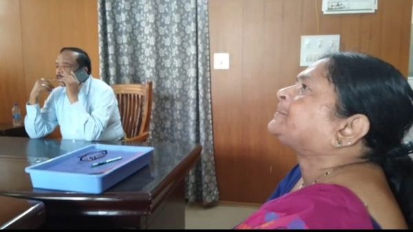 ಬಾಗಲಕೋಟೆ ಜಿಲ್ಲಾ ವೈದ್ಯಾಧಿಕಾರಿ ಖುರ್ಚಿ‌ಗಾಗಿ ಮತ್ತೆ ಕಾಳಗ, ಅಳಿಯನಿಗೆ ಗಿಫ್ಟ್‌ ಕೊಟ್ರಾ ಕೈ ಶಾಸಕ ಮೇಟಿ?