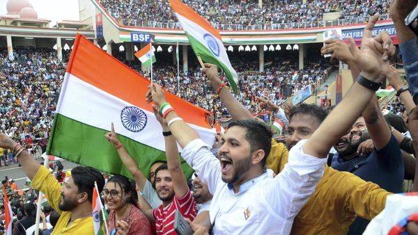 ಮ್ಯೂಸಿಕ್ ಬ್ಯಾಂಡ್‌ಗಳು ಸ್ವಾತಂತ್ರ್ಯ ದಿನದಂದು ದೇಶಭಕ್ತಿ ಗೀತೆಗಳನ್ನು ಮಾತ್ರ ನುಡಿಸಬೇಕು: ಕೇಂದ್ರ