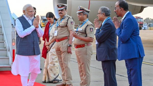 Narendra Modi: ವಿದೇಶದಿಂದ ನೇರವಾಗಿ ಬೆಂಗಳೂರಿಗೆ ಬಂದ ಪ್ರಧಾನಿ ಮೋದಿ; ಇಸ್ರೋ ಕುರಿತು ಹೇಳಿದ್ದೇನು?