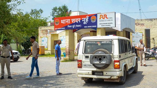 'ಶೋಭಾ ಯಾತ್ರೆ' ಮುನ್ಸೂಚನೆ: ಬಿಗಿ ಪೊಲೀಸ್ ಬಂದೋಬಸ್ತ್!