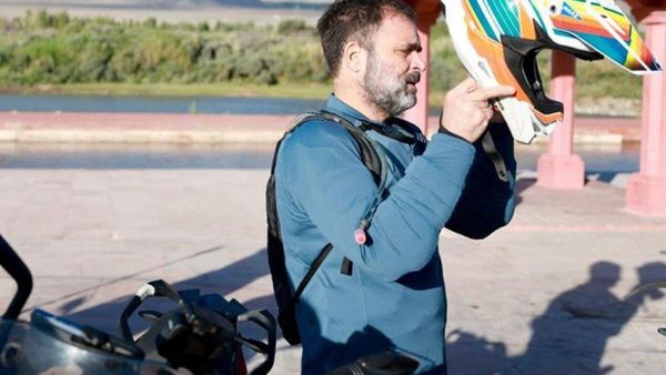 ಲೇಹ್‌ನಿಂದ ಪಾಂಗಾಂಗ್ ಸರೋವರದವರೆಗೆ ರಾಹುಲ್ ಗಾಂಧಿ ಬೈಕ್‌ ಸವಾರಿ