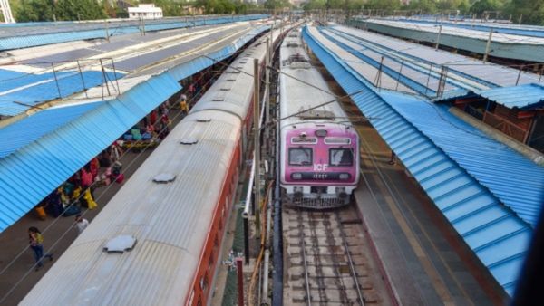 ಕರ್ನಾಟಕದಲ್ಲಿ ಸಂಚರಿಸುವ ಈ ಪ್ರಮುಖ ರೈಲುಗಳ ವೇಳಾಪಟ್ಟಿ ಬದಲಾವಣೆ- ಯಾವುವು ತಿಳಿಯಿರಿ