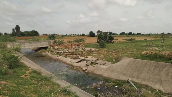 ನಾರಾಯಣಪುರ ಬಲದಂಡೆ ಕಾಲುವೆ ಅಪೂರ್ಣ ಕಾಮಗಾರಿ: ಸಗಮಕುಂಟ ರೈತರಿಗೆ ಸಂಕಷ್ಟ