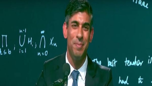 UK PM Rishi Sunak: 'ಜೈ ಶ್ರೀರಾಮ್' ಘೋಷಣೆಯೊಂದಿಗೆ ಭಾಷಣ ಆರಂಭಿಸಿದ ಬ್ರಿಟನ್‌ ಪ್ರಧಾನಿ ರಿಷಿ ಸುನಕ್- ವಿಡಿಯೊ ವೈರಲ್‌