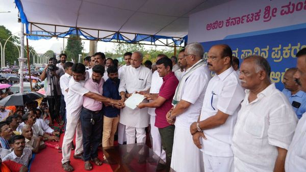 Soujanya Murder Case: ಆರೋಪಿಗಳನ್ನು ಪತ್ತೆಹಚ್ಚಿ, ಆದರೆ ವೀರೇಂದ್ರ ಹೆಗ್ಗಡೆ ವಿರುದ್ಧ ಅವಹೇಳನ ನಿಲ್ಲಿಸಿ