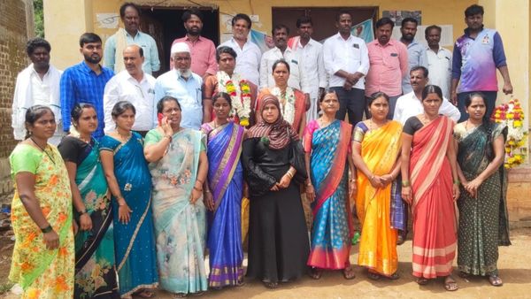 ಬಳ್ಳಾರಿ ಜಿಲ್ಲೆಯ ಚೋರನೂರು ಗ್ರಾಮ ಪಂಚಾಯಿತಿ ಅಧ್ಯಕ್ಷರಾಗಿ ಮಂಗಳಮುಖಿ ಆಯ್ಕೆ