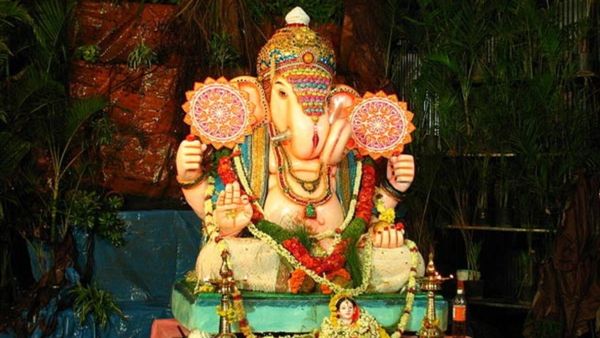 ಈ ಸ್ಥಳದಲ್ಲಿ ಗಣೇಶನ ಮೂರ್ತಿ ಮನೆಯಲ್ಲಿಟ್ಟರೆ ಜೀವನದಲ್ಲಿ ಹಣದ ಸಮಸ್ಯೆ ಬರುವುದಿಲ್ಲ...!