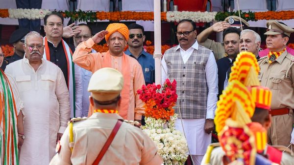 ದೇಶ ವಿಭಜನೆ ವೇಳೆ ಪ್ರಾಣ ತ್ಯಜಿಸಿದವರಿಗೆ ಶ್ರದ್ಧಾಂಜಲಿ ಸಲ್ಲಿಸಿದ ಯೋಗಿ ಆದಿತ್ಯನಾಥ್