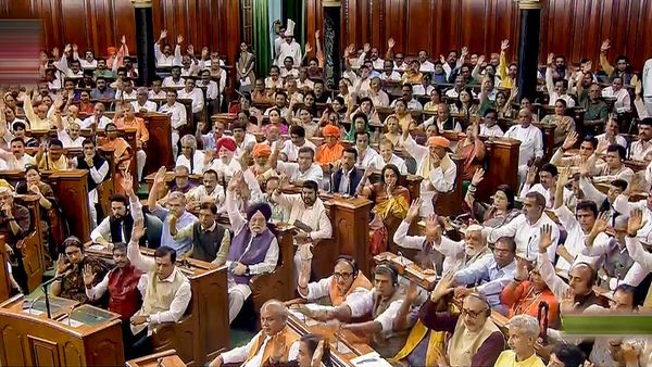 ADR Report: 40 ಪ್ರತಿಶತ ಸಂಸದರ ಮೇಲೆ ಕ್ರಿಮಿನಲ್ ಪ್ರಕರಣ: ಈ ರಾಜ್ಯಕ್ಕೆ ಅಗ್ರಸ್ಥಾನ