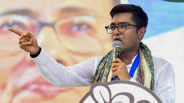 ಪ್ರತಿಭಟನಾ ದಿನವೇ ಇಡಿ ವಿಚಾರಣೆಗೆ ಕರೆ: ಇದು ಬಿಜೆಪಿಗಿರುವ ಭಯ ಎಂದ ಅಭಿಷೇಕ್ ಬ್ಯಾನರ್ಜಿ!