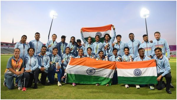 Asian Games: ಶ್ರೀಲಂಕಾ ವಿರುದ್ಧ ರೋಚಕ ಹಣಾಹಣಿಯಲ್ಲಿ ಗೆದ್ದ ಭಾರತ ಮಹಿಳಾ ತಂಡಕ್ಕೆ ಚಿನ್ನ