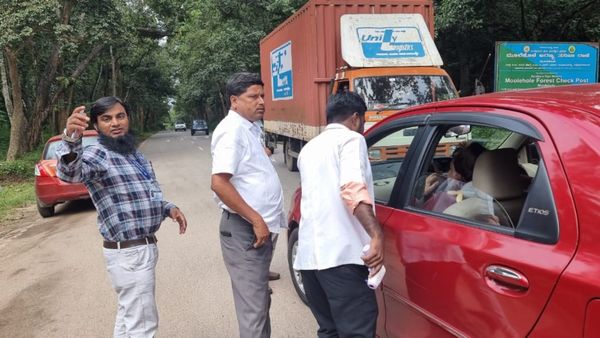 Nipah virus: ಗುಂಡ್ಲುಪೇಟೆ ಗಡಿಯಲ್ಲಿ ತಪಾಸಣೆ ತೀವ್ರ