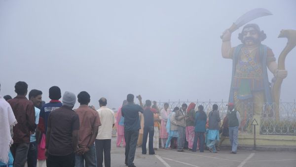 ಚಾಮುಂಡಿ ಬೆಟ್ಟದದಲ್ಲಿ ಊಟಿ ವೈಭವ ಸೃಷ್ಟಿ: ಮಂಜಿನ ಮಳೆಯಲಿ ಮಿಂದೇಳಲು ಈಗಲೇ ಭೇಟಿ ನೀಡಿ