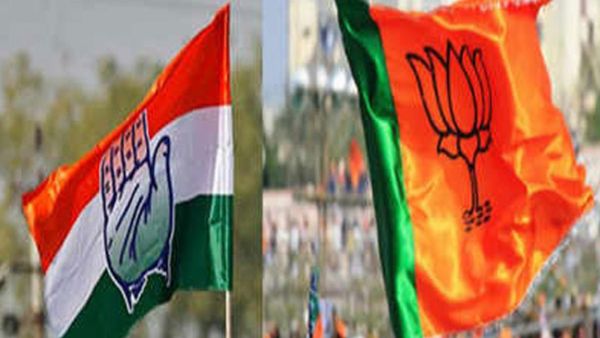 ಲೋಕಸಭಾ ಟಿಕೆಟ್‌ ಗಾಗಿ ಕೈ ಪಾಳಯದಲ್ಲಿ ಪೈಪೋಟಿ; ಚಿಕ್ಕಬಳ್ಳಾಪುರ ಕ್ಷೇತ್ರದಿಂದ ಕಣಕ್ಕಿಳಿಯಲು ಮಾಜಿ ಸಿಎಂ ಪ್ಲಾನ್‌!