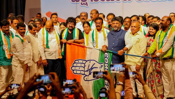 ಬಿಗ್ ಆಪರೇಷನ್; ಪದ್ಮನಾಭ ನಗರದ 20ಕ್ಕೂ ಹೆಚ್ಚು ಮುಖಂಡರು ಕಾಂಗ್ರೆಸ್‌ ಸೇರ್ಪಡೆ! ಯಾರ್ಯಾರು ಇಲ್ಲಿದ್ದಾರೆ ನೋಡಿ?