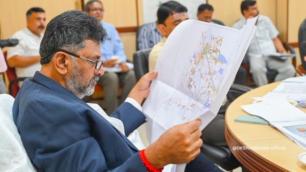 ಆನೇಕಲ್‌ನಲ್ಲಿ ಡಿಸಿಎಂ ಡಿ.ಕೆ. ಶಿವಕುಮಾರ್ ಜನತಾ ದರ್ಶನ