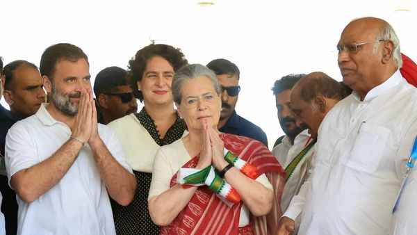 ಇಂಡಿಯಾ ಮೈತ್ರಿಕೂಟ ಜೊತೆಗೂಡಿ ಹೋರಾಡುವ ಅಗತ್ಯವಿದೆ: ಏಕತಾ ಸಂದೇಶ ಸಾರಿದ ಸೋನಿಯಾ ಗಾಂಧಿ