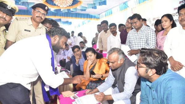 ಜನತಾ ದರ್ಶನ: ಮೊದಲ ದಿನವೇ ಭಾರೀ ಸ್ಪಂದನೆ, 6700 ಅರ್ಜಿ ಸ್ವೀಕಾರ, ಪರಿಹಾರ ಸಿಕ್ಕಿದೆಷ್ಟು?, ಪೂರ್ಣ ವಿವರ