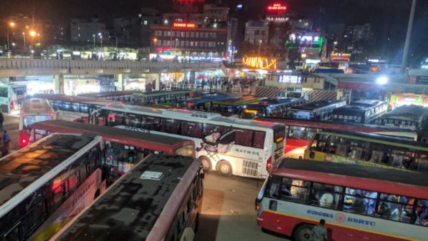 ಗಣೇಶ ಹಬ್ಬ: ಮೆಜೆಸ್ಟಿಕ್ ಸುತ್ತಮುತ್ತ ಶುಕ್ರವಾರ ರಾತ್ರಿ ಹೆವೀ ರಷ್..