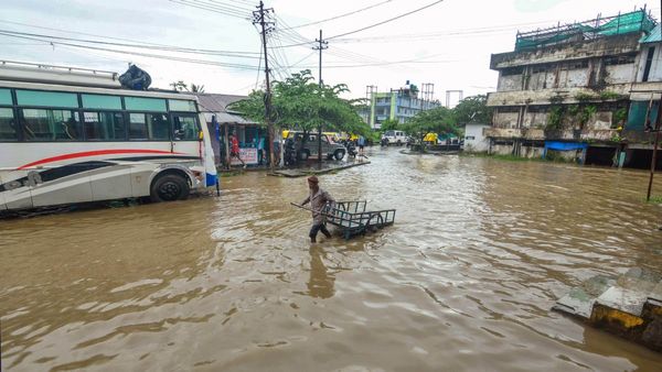 ಕೇರಳದಲ್ಲಿ ಯೆಲ್ಲೋ ಅಲರ್ಟ್: ಕರ್ನಾಟಕದಲ್ಲಿಯೂ ವ್ಯಾಪಕ ಮಳೆ ಮುನ್ಸೂಚನೆ- ವಿವರ ತಿಳಿಯಿರಿ
