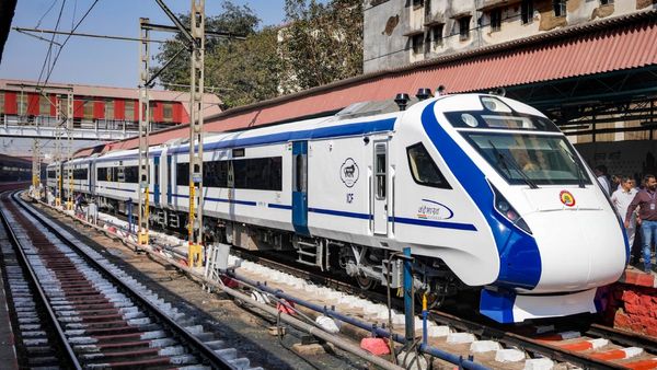 ಬೆಂಗಳೂರು ಹೊಸಪೇಟೆ ನಡುವೆ ವಂದೇ ಭಾರತ್‌ ಎಕ್ಸ್‌ಪ್ರೆಸ್‌?