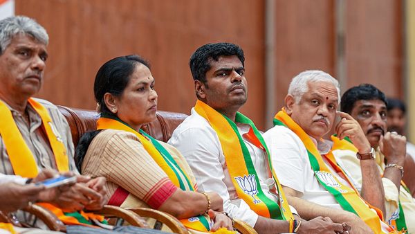 ಎಐಎಡಿಎಂಕೆ ಜೊತೆ ಕಿರಿಕ್‌, ಬಿಜೆಪಿ ಹೈಕಮಾಂಡ್‌ಗೆ ಬೆದರಿಕೆ: ಅಣ್ಣಾಮಲೈ ಹೊಸ ವರಸೆ ನೋಡಿ ದಂಗಾದ ಅಮಿತ್‌ ಶಾ, ಜೆಪಿ ನಡ್ಡಾ