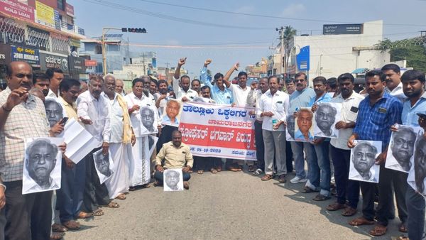 ಕೆ.ಎಸ್ ಭಗವಾನ್ ವಿರುದ್ಧ ಒಕ್ಕಲಿಗ ಸಮಾಜ ಪ್ರತಿಭಟನೆ: ಗಡಿಪಾರಿಗೆ ಆಗ್ರಹ
