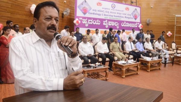 ಮಧ್ಯಪ್ರವೇಶಿಸಿ, ಇಲ್ಲಂದ್ರೆ ಮನೆಗೆ ಹೋಗಿ, ಯಾಕ್ರೀ ನಿಮ್ಗೆಲ್ಲ ರಾಜಕೀಯ: ಪ್ರಧಾನಿ ವಿರುದ್ಧ ಚಲುವರಾಯಸ್ವಾಮಿ ವಾಗ್ದಾಳಿ