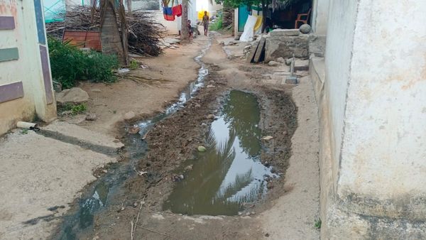 ರಾಯಚೂರು: 'ಗಾಂಧಿ ಗ್ರಾಮ' ಪುರಸ್ಕಾರ ಪಡೆದ ಊರಿನಲ್ಲಿ ಅವ್ಯವಸ್ಥೆಯದ್ದೇ ಮೇಲುಗೈ