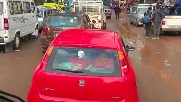 ವೀಕೆಂಡ್‌ ಪ್ರವಾಸ: ಜಿನುಗು ಮಳೆ ನಡುವೆಯೇ ಕಾಫಿನಾಡಿನ ಪ್ರವಾಸಿ ತಾಣಗಳತ್ತ ಹರಿದುಬಂತು ಪ್ರವಾಸಿಗರ ದಂಡು