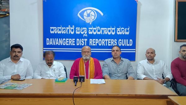 ಭಯೋತ್ಪಾದಕನ ರೀತಿ ನನ್ನನ್ನು ಬಂಧಿಸಿ ದಾವಣಗೆರೆಗೆ ಬಿಟ್ಟು ಹೋಗಿದ್ದು ಖಂಡನೀಯ-ಪ್ರಮೋದ್ ಮುತಾಲಿಕ್