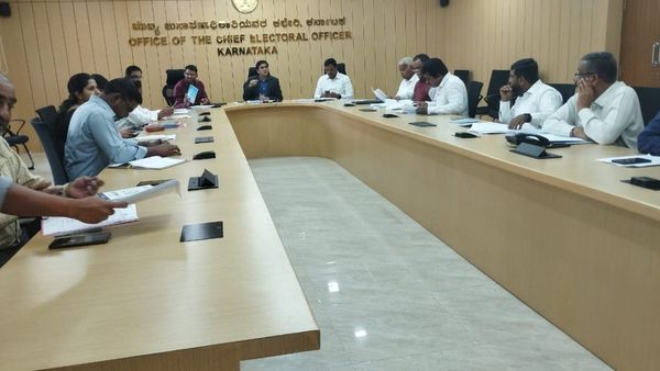 ಮತದಾರರ ಪಟ್ಟಿಯಲ್ಲಿ ನಿಮ್ಮ ಹೆಸರು ತಪ್ಪಾಗಿದೆಯೇ?: ಸರಿಪಡಿಸಿಕೊಳ್ಳಲು ಅವಕಾಶ!