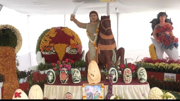 ಬೆಳಗಾವಿ: ಕಿತ್ತೂರು ಉತ್ಸವದಲ್ಲಿ ಜನ ಮೆಚ್ಚುಗೆ ಗಳಿಸಿದ ಫಲಪುಷ್ಪ ಪ್ರದರ್ಶನ