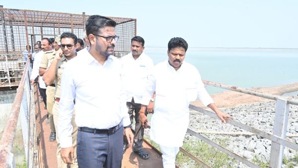  ಈ ಜಲಾಶಯಕ್ಕೆ ನೀರು ಹರಿಸಲು ಹಿಂದೇಟು, ಶಾಸಕರ ವಿರುದ್ಧ ರೊಚ್ಚಿಗೆದ್ದ ರಾಯಚೂರು ಜಿಲ್ಲೆ ರೈತರು