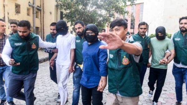 ಬಂಧಿತ ಮೂವರು ಐಸಿಸ್ ಉಗ್ರರ ಹಿನ್ನೆಲೆ ಏನು ಗೊತ್ತಾ?, ಇಲ್ಲಿದೆ ಸ್ಫೋಟಕ ಮಾಹಿತಿ