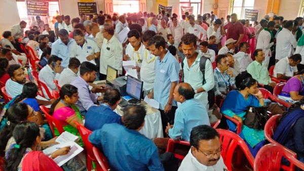 10 ವರ್ಷದ ಬಳಿಕ ಖಾನಾಪುರದಲ್ಲಿ ಜನತಾ ದರ್ಶನ, ಅಹವಾಲು ಹಿಡಿದು ಬಂದ ಜನ