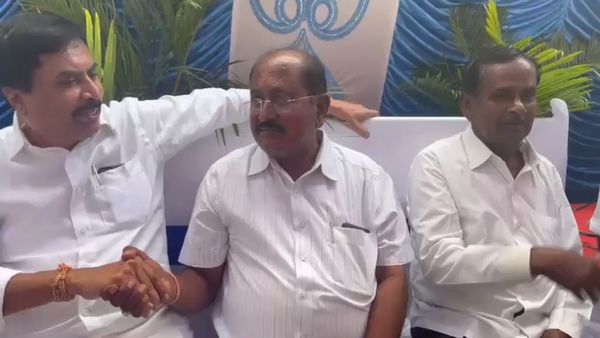 ಬಿಜೆಪಿ ಜೊತೆಗಿಗ ಜೆಡಿಎಸ್ ದೋಸ್ತಿಗೆ ಮೂಡದ ಒಮ್ಮತ : ಅನ್ಯ ಪಕ್ಷಗಳತ್ತ ಚಿಕ್ಕಬಳ್ಳಾಪುರ ಮುಖಂಡರ ಚಿತ್ತ