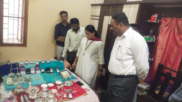 ಬೆಳ್ಳಂಬೆಳಗ್ಗೆ ಭ್ರಷ್ಟ ಅಧಿಕಾರಿಗಳಿಗೆ ಶಾಕ್‌: ಏಕಾಕಾಲಕ್ಕೆ ರಾಜ್ಯದ ಹಲವೆಡೆ ಲೋಕಾಯುಕ್ತ ದಾಳಿ