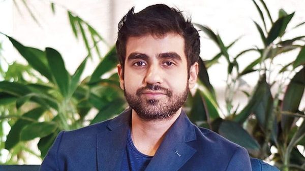 ಅರ್ಧಕ್ಕೆ ಶಾಲೆ ಬಿಟ್ಟು ತಿಂಗಳಿಗೆ 8,000 ದುಡಿಯುತ್ತಿದ್ದ ವ್ಯಕ್ತಿ ಈಗ 30,000 ಕೋಟಿ ಮಾಲೀಕ? ಇವರ ಕಥೆ ತಿಳಿಯಿರಿ