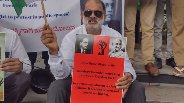 ಬೆಂಗಳೂರು: ಫ್ರೀಡಂ ಪಾರ್ಕ್‌ನಲ್ಲಿ ಮಾತ್ರ ಪ್ರತಿಭಟನೆ ಮಾಡಬೇಕೆಂಬ ಆದೇಶದ ಹಿಂಪಡೆಯಿರಿ: ಹಲವು ಸಂಘಟನೆಗಳ ಆಕ್ರೋಶ
