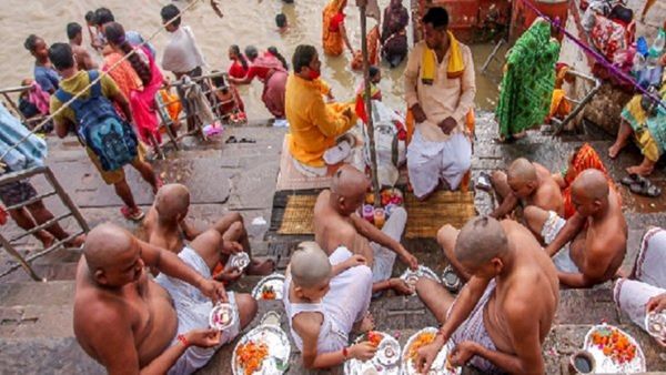 Pitru Paksha 2023: ಸರ್ವಪಿತೃ ಅಮವಾಸ್ಯೆ ಯಾವಾಗ? ಸೂರ್ಯಗ್ರಹಣ ಪೂಜೆಗೆ ಭಂಗ ತರಲಿದೆಯೇ?