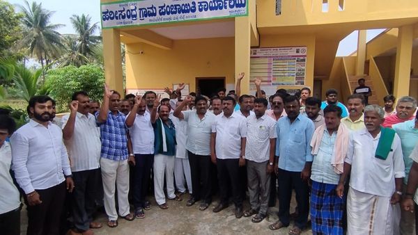 ಬೆಂಗಳೂರು ತ್ಯಾಜ್ಯ ರಾಮನಗರಕ್ಕೆ ತಂದರೆ ಕಸದ ಲಾರಿಗೆ ಬೆಂಕಿ ಹಚ್ಚುತ್ತೇವೆ: ಸರ್ಕಾರಕ್ಕೆ ಎಚ್ಚರಿಕೆ