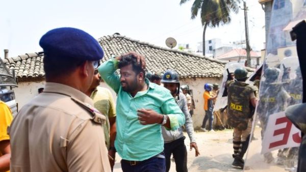 Shivamogga: ಈದ್ ಮಿಲಾದ್ ವೇಳೆ ಕಲ್ಲು ತೂರಾಟ, 144 ಸೆಕ್ಷನ್ ಜಾರಿ, ಹಲವರ ಬಂಧನ