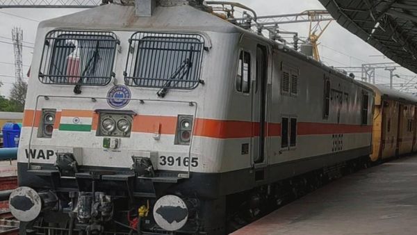  Indian Railways: ದೀಪಾವಳಿ ಮತ್ತು ಛತ್ ಹಬ್ಬಕ್ಕಾಗಿ 283 ಹಬ್ಬದ ವಿಶೇಷ ರೈಲುಗಳ ಘೋಷಣೆ, ವಲಯವಾರು ಮಾಹಿತಿ