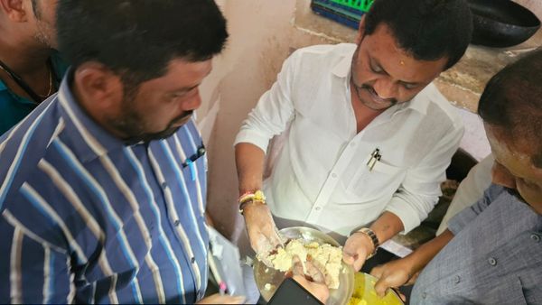 ಕಾಕನೂರು: ವಸತಿ ಶಾಲೆಯ ಊಟ ಸೇವಿಸಿ 23ಕ್ಕೂ ಹೆಚ್ಚು ಮಕ್ಕಳು ಅಸ್ವಸ್ಥ, ಆಸ್ಪತ್ರೆಗೆ ದಾಖಲು